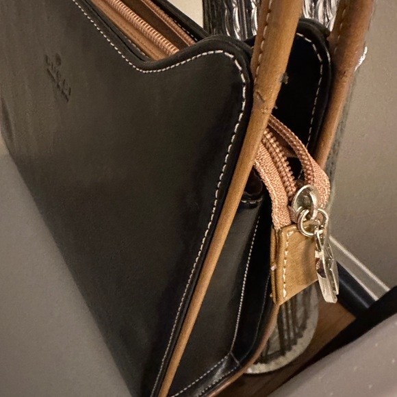 Vintage Gucci Handbag - Picture 4 of 11